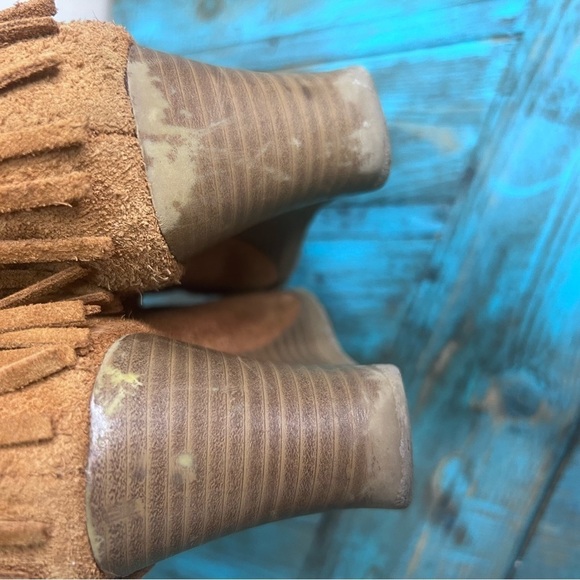 Minnetonka Tan Leather Suede Wedge Shoes Fringe Size 6 Southwestern Rodeo Boho - Picture 5 of 13